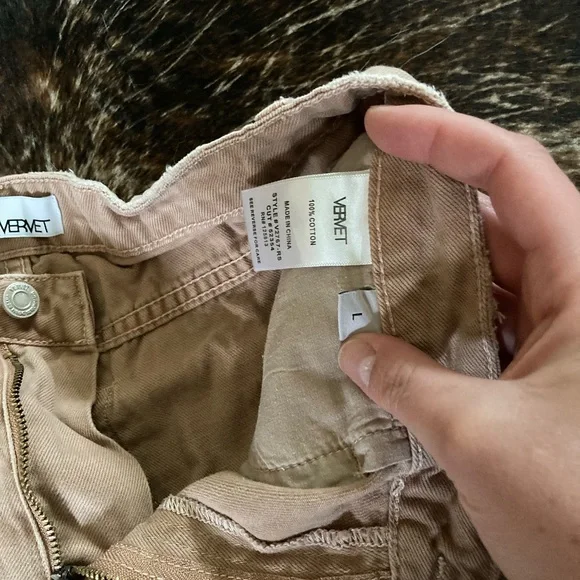 Vervet Brown Distressed Shorts - Picture 6 of 7